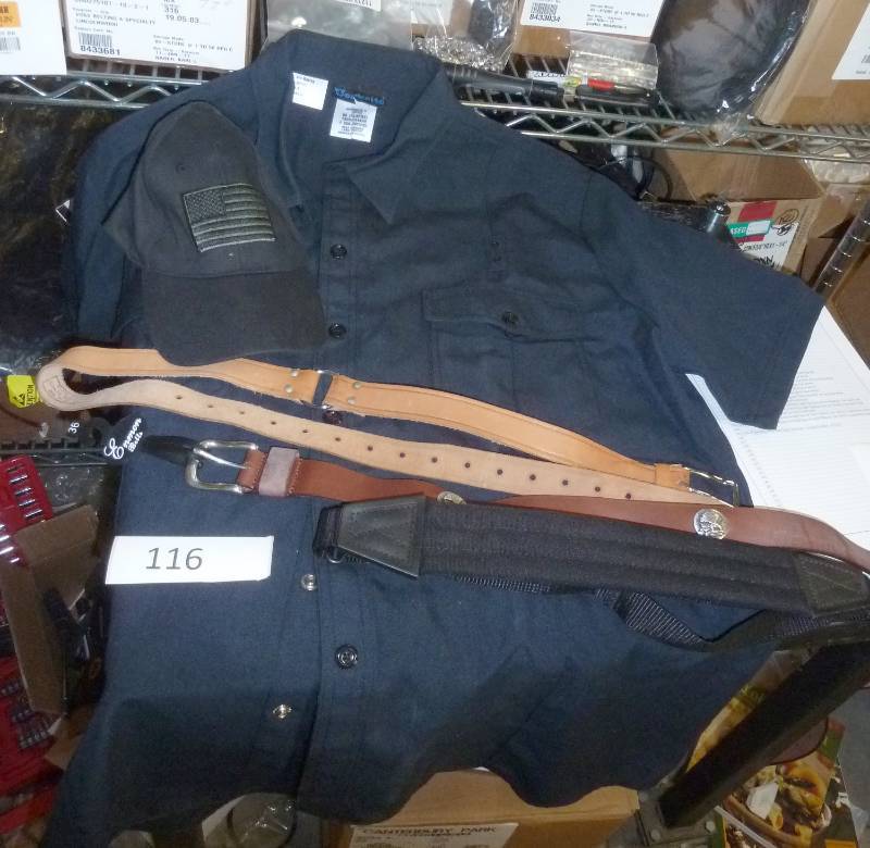 lot 116 image: Mens size 50XL ATF shirt, 2 new le...