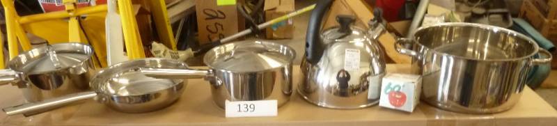 lot 139 image: 4 new pots and pans, timer and Kohl...