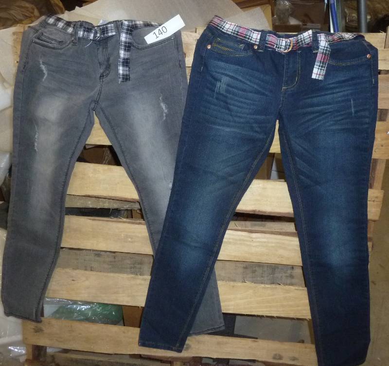 lot 140 image: Two new pair of girls Junior size 1...
