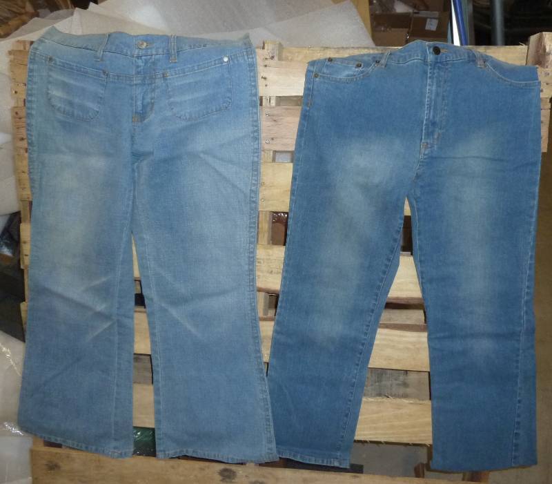 lot 143 image: Two new pair of womens size 10 jean...
