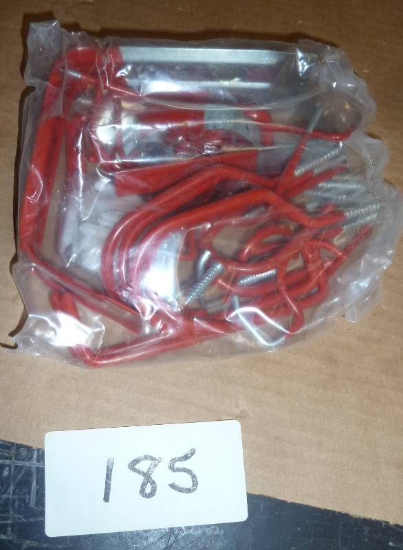 lot 185 image: 20 pc Garage hanging set...