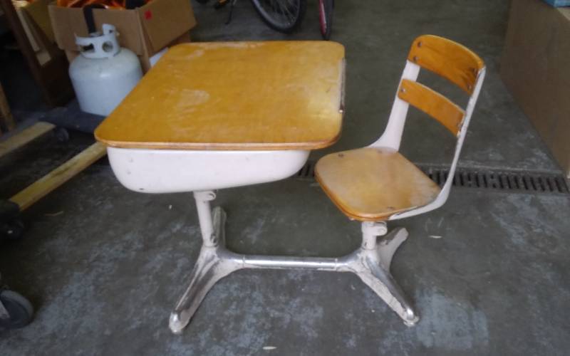 lot 31 image: Vintage School Desk & Chair Metal