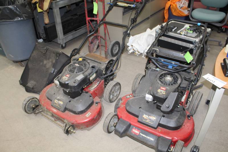 lot 169 image: Toro Push Lawn Mowers