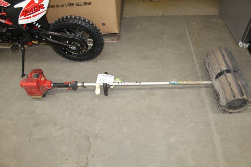 lot 161 image: Shindaiwa Gasoline Powered Broom