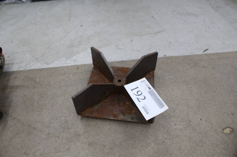 lot 192 image: Billy Goat Leaf Truck Loader Impeller Fan