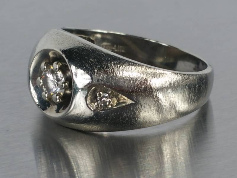 lot 8 image: .56 CT Mens Diamond Ring in 10k White Gold