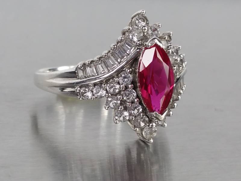 lot 43 image: Ladies Ruby Sterling Silver Estate Ring