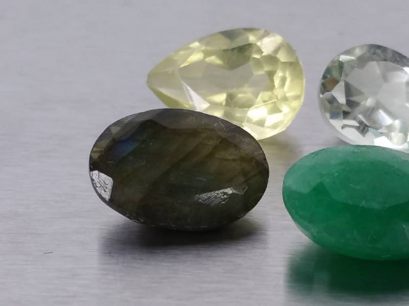 lot 49 image: Group of Natural Loose Stones Emerald, Citrine, Etc.