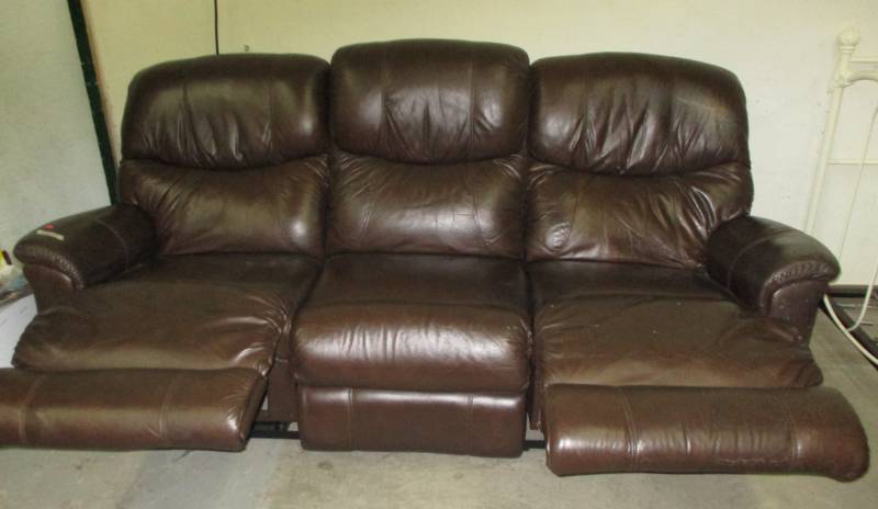 Nice Lazy Boy Couch with 2 recliners