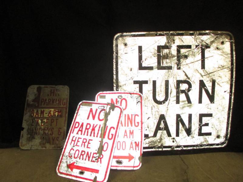 Various Road Signs, Sizes in Pictures