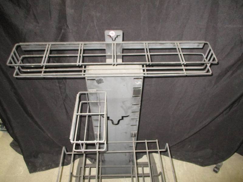 Metal display rack