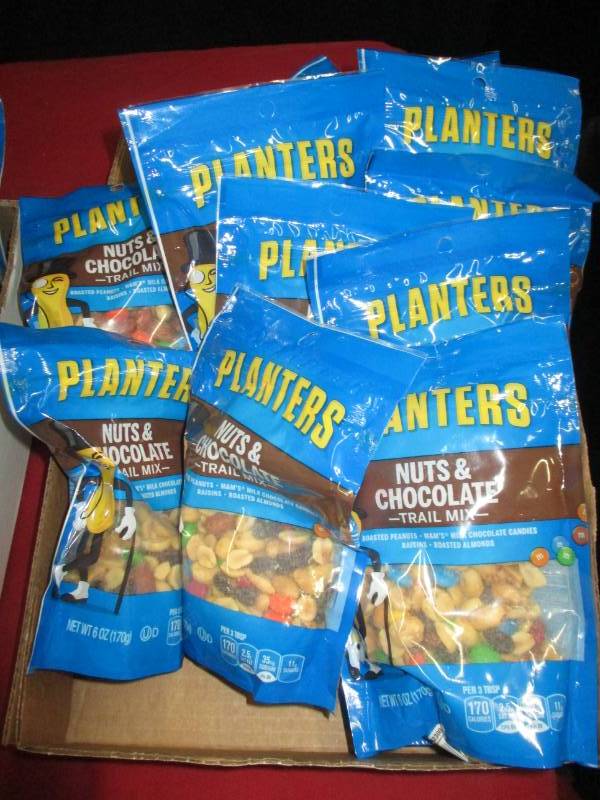 14 packs of Planters trail Mix