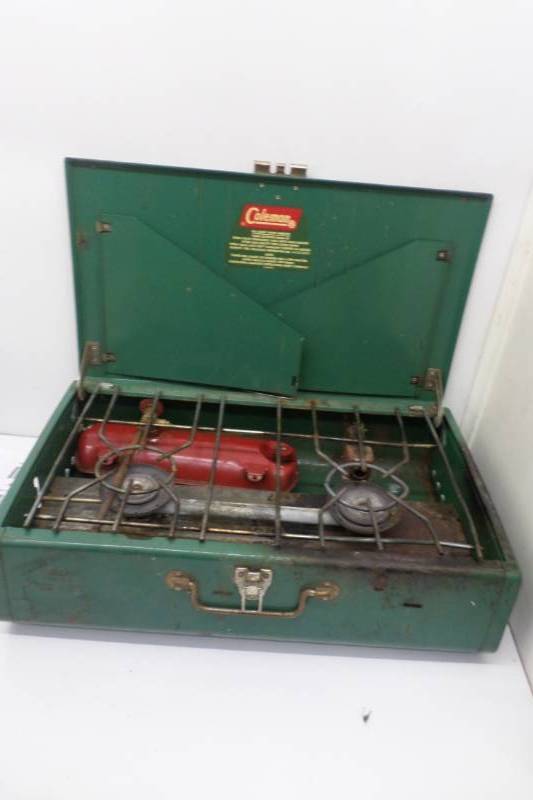 Vintage Coleman Stove 413G