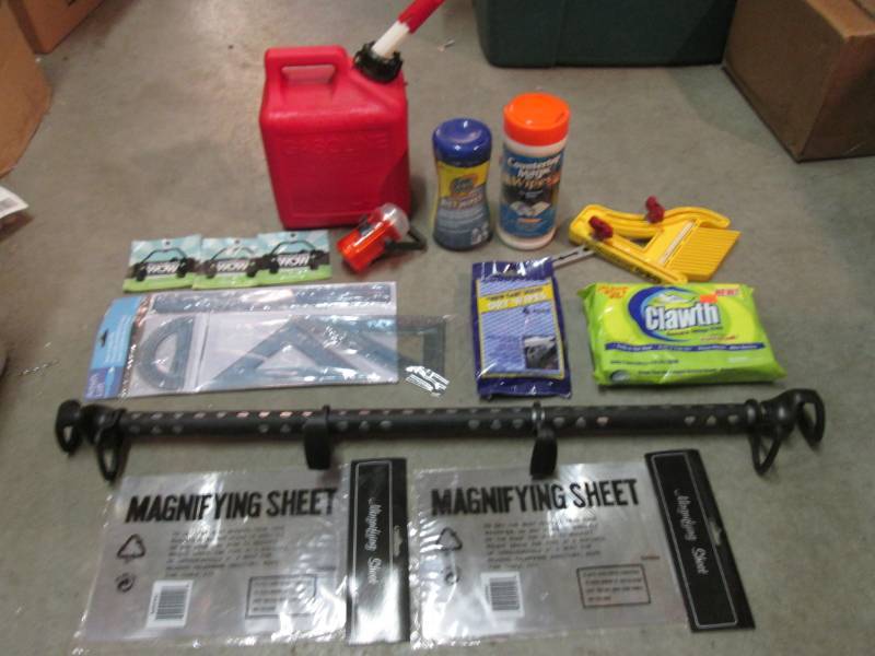 lot 18 image: Lot of Misc See Photos  RMC...