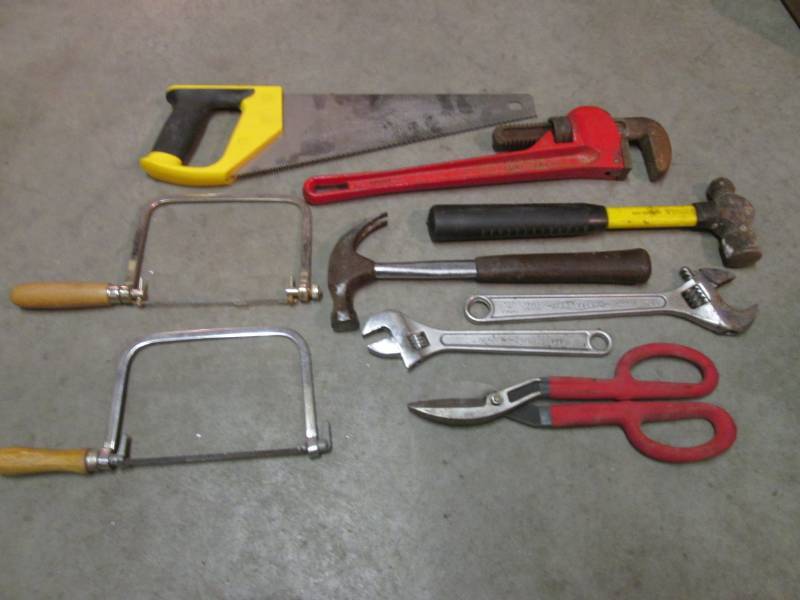 lot 19 image: Lot of Misc Hand Tools  RMC...