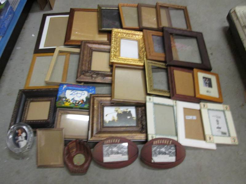lot 28 image: Large Lot of Picture Frames  RMC...