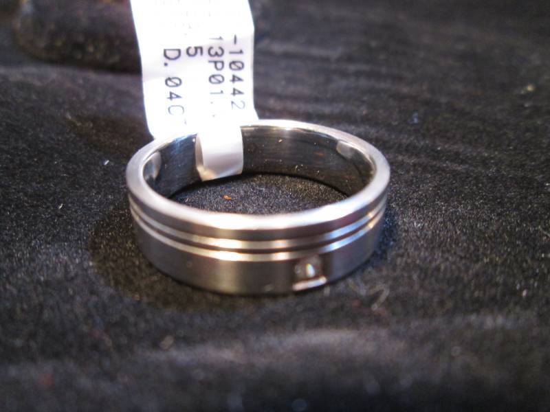 lot 53 image: TeNo Band Ring with Stone 6mm Size ...