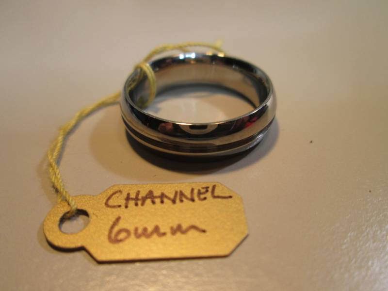 lot 59 image: Channel Band Ring 6mm Size 8  FS...
