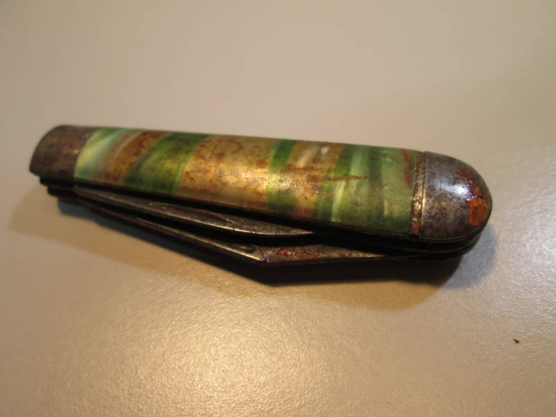 lot 68 image: Vintage Hammer Brand 2-Blade Pocket...