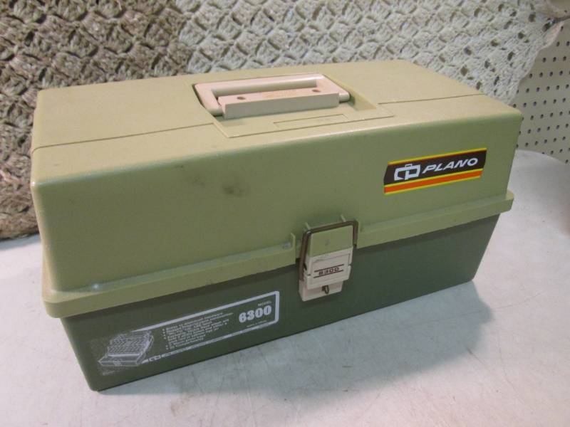 lot 76 image: Plano 6300 Tackle Box with Misc  RM...