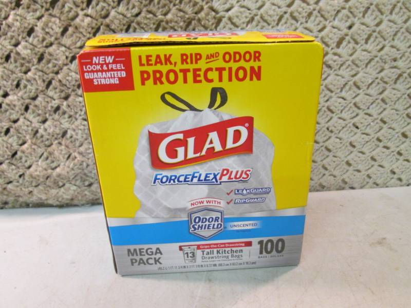 lot 222 image: Box of 100 Glad 13 Gallon Tall Kitc...