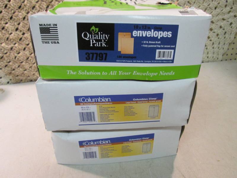 lot 229 image: 300 10 x 13 Kraft Envelopes 3 box...
