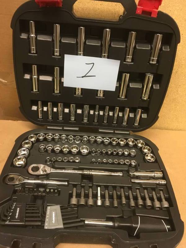 lot 1 image: Husky Mechanics Tool Set (111-Piece) in very good condition