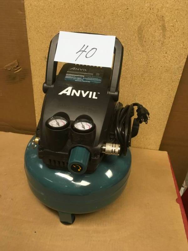 lot 40 image: ANVIL 2G Pancake Air Compressor in good condition