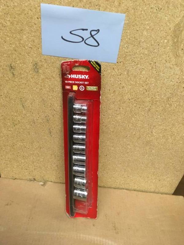 lot 58 image: Husky 38 in. Drive Standard SAE Socket Set (10-Piece) in good condition