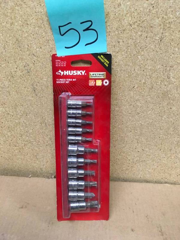 lot 53 image: Husky 14 and 38 in. Drive Torx Bit Socket Set (11-Piece) in good condition