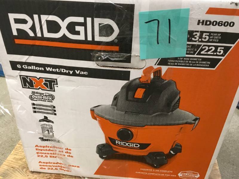 lot 71 image: RIDGID 6 Gal. 3.5-Peak HP NXT WetDry Vac in good condition
