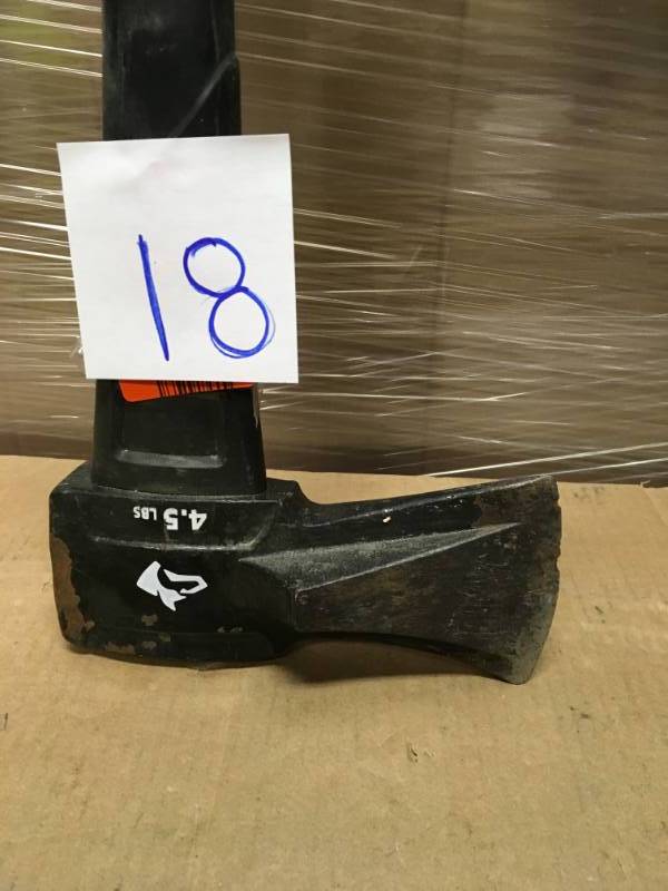 lot 18 image: Husky 4.5 lb. Premium Log Super Splitter with 34 in. Fiberglass Handle n good condition