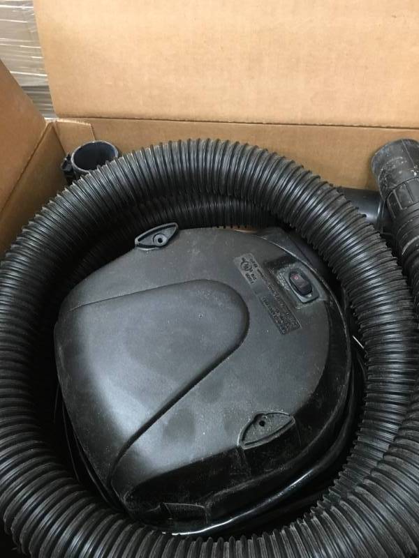 lot 23 image: RIDGID 6 Gal. 4.25-Peak HP Stainless Steel Wet Dry Vac n good condition
