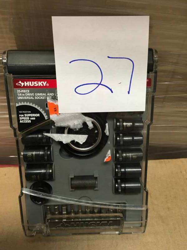 lot 27 image: Husky 14 in. Drive Gimbal Ratchet and Universal Socket Set (25-Piece) n good condition