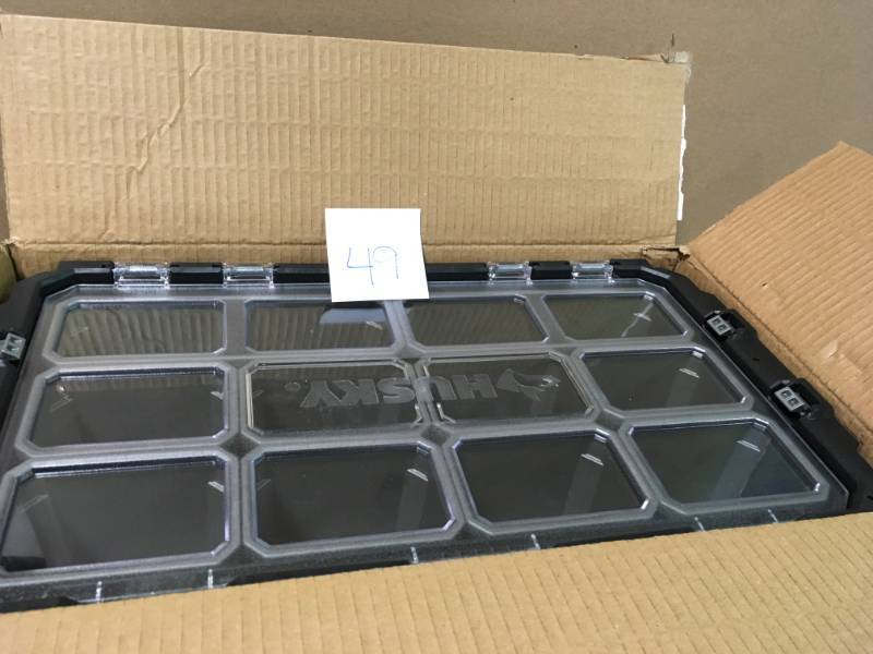 lot 49 image: Husky Connect 10-Compartment Small Parts Organizer n good condition
