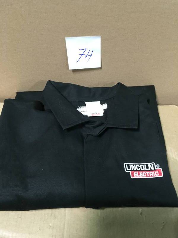 lot 74 image: Lincoln Electric Fire Resistant XX-Large Black Cloth Welding Jacket not used