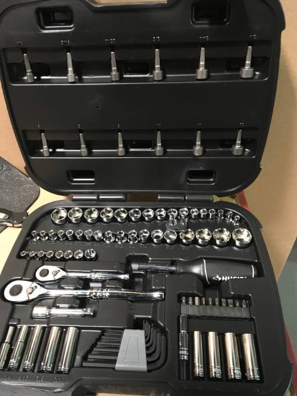 lot 2 image: Husky Mechanics Tool Set (92-Piece) in very good condition