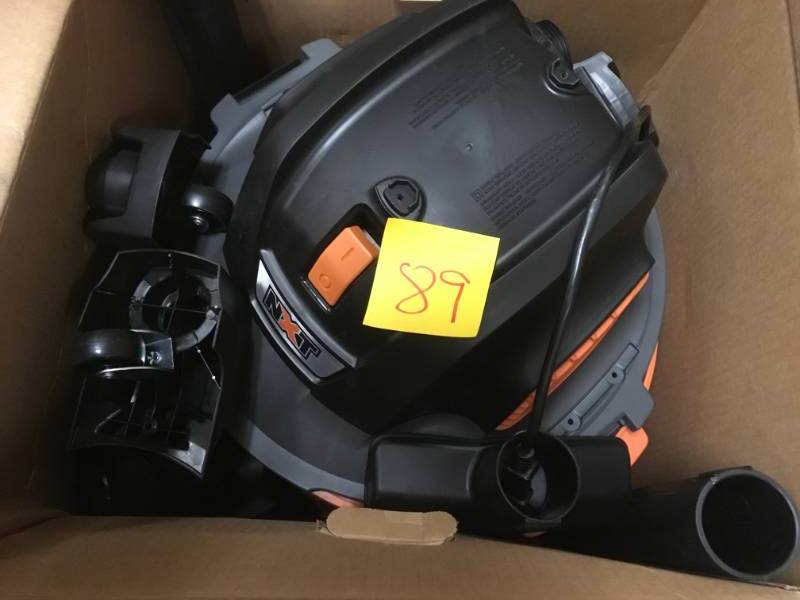 lot 89 image: RIDGID 14 Gal. 6.0-Peak HP Wet Dry Vac with Auto Detail Kit in very good condition