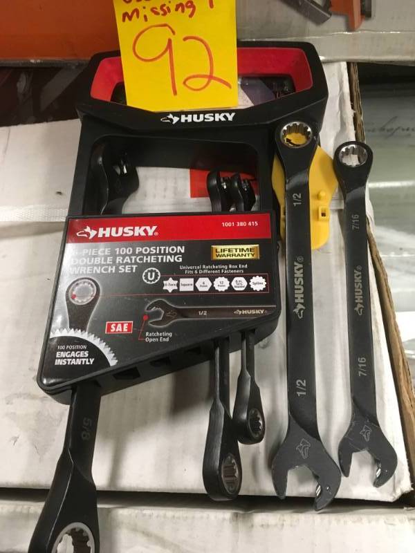 Husky double deals ratcheting wrench set