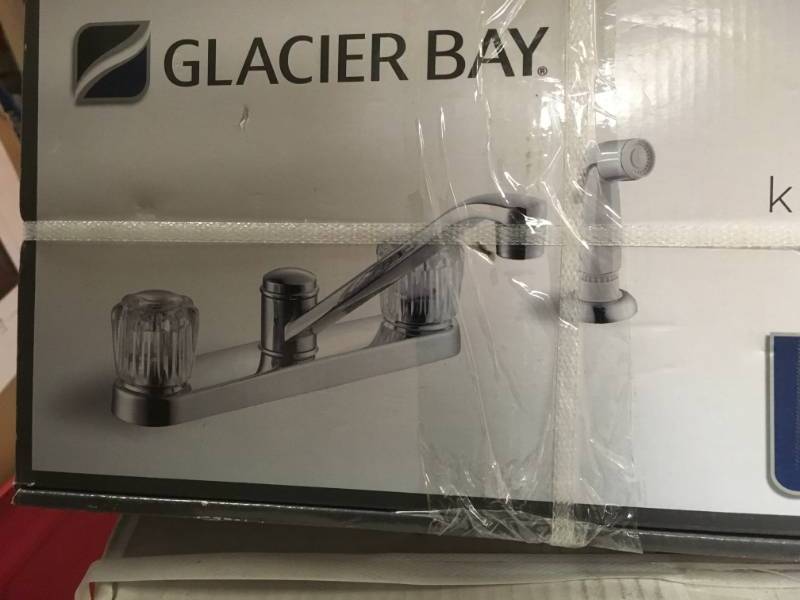 lot 97 image: Glacier Bay Aragon 2-Handle Standard Kitchen Faucet in Chrome with White Side Sprayer in very good condition