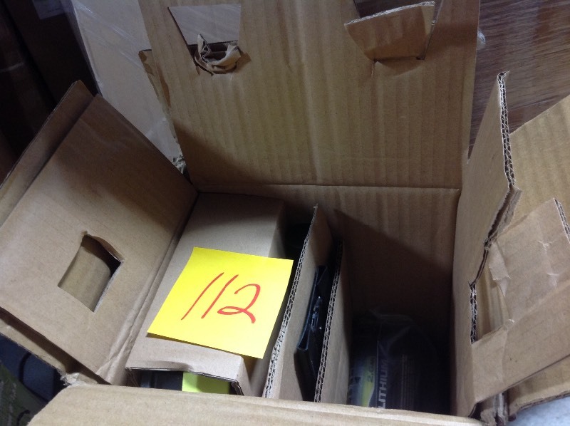 lot 112 image: RYOBI  10 in. 40-Volt Lithium-Ion Cordless Pole Saw - 2.6 Ah Battery and Charger Included  in good conditions