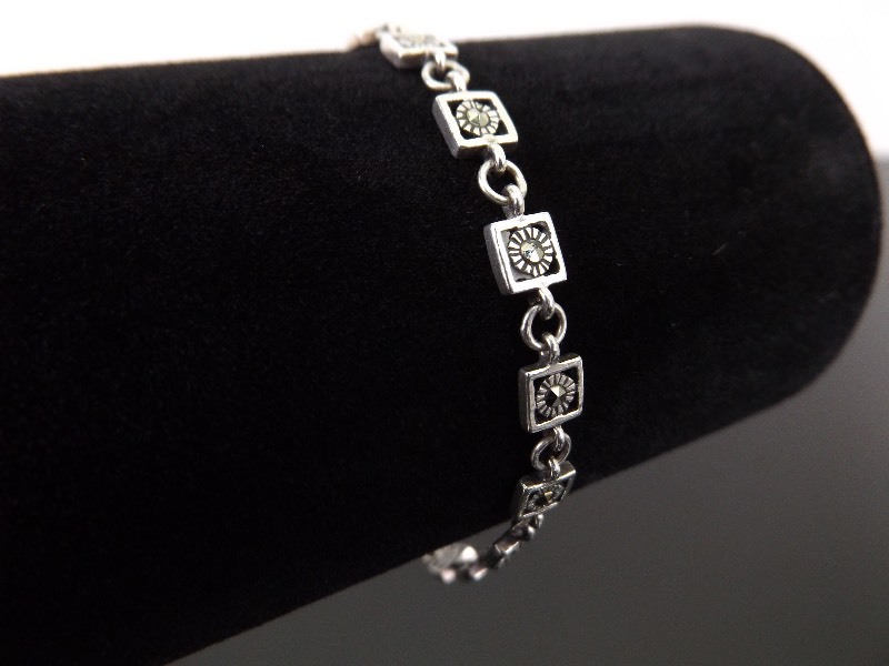 lot 49 image: .925 Sterling Silver Art Nouveau Sunburst Bracelet