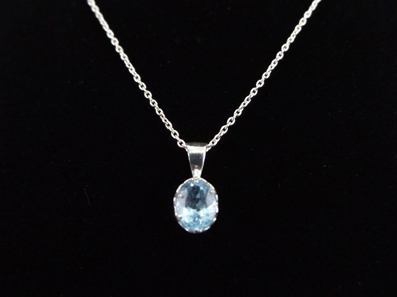 lot 51 image: .925 Sterling Silver Faceted Topaz Pendant Necklace