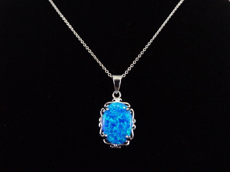 lot 54 image: .925 Sterling Silver Opal Pendant Necklace