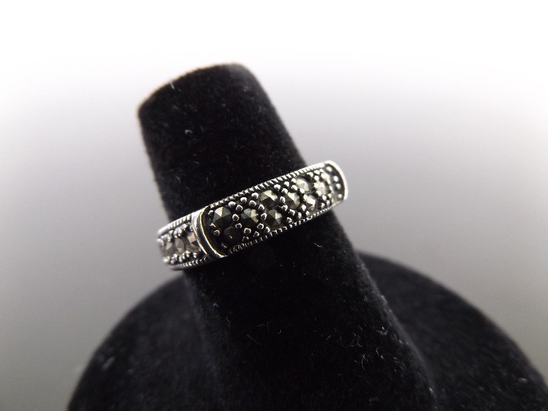lot 88 image: .925 Sterling Silver Art Nouveau Ring Size 6