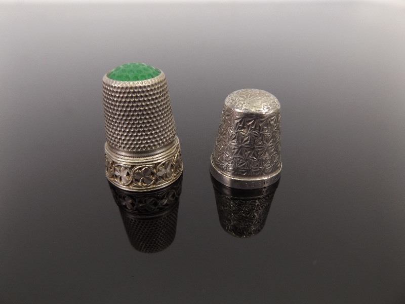 lot 6 image: 2 Antique .925 Sterling Silver Thimbles