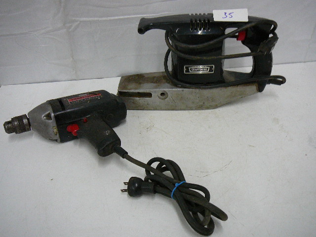 lot 35 image: Power Tools Craftsman
