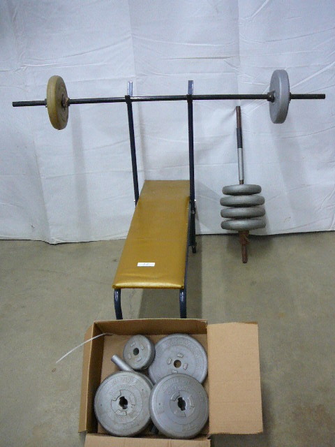 lot 38 image: Barbells & Bench