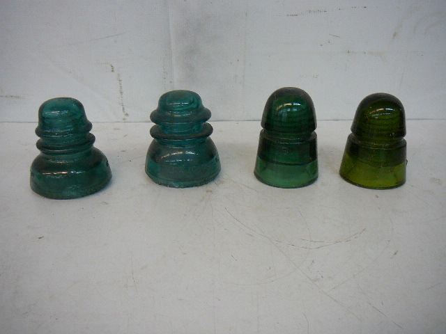 lot 53 image: Vintage Hemingray Hi-Line Insulators