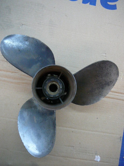 lot 65 image: Stainless Boat Prop 21-M
